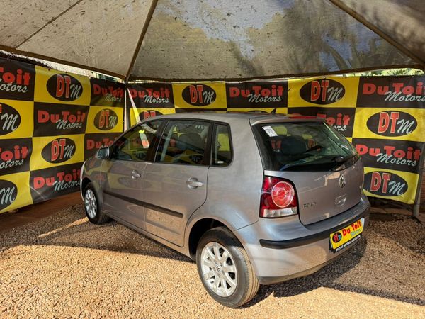 2008-Volkswagen-Polo-14-Trendline image:3
