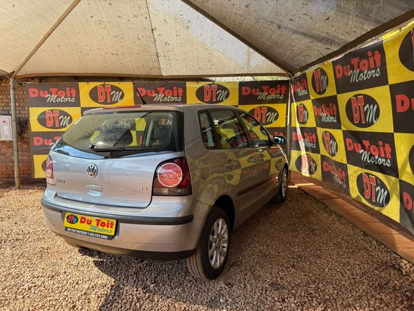 2008-Volkswagen-Polo-14-Trendline image:5