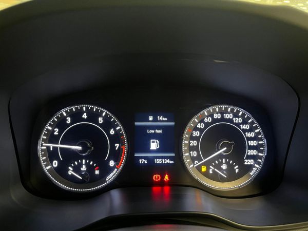 2021-Hyundai-Venue-10-TGDI-Fluid image:10
