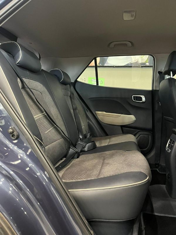 2021-Hyundai-Venue-10-TGDI-Fluid image:12