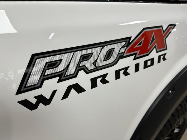 2026-Nissan-Navara-25DDTi-PRO-4X-Warrior-4x4-Double-Cab-Auto image:17