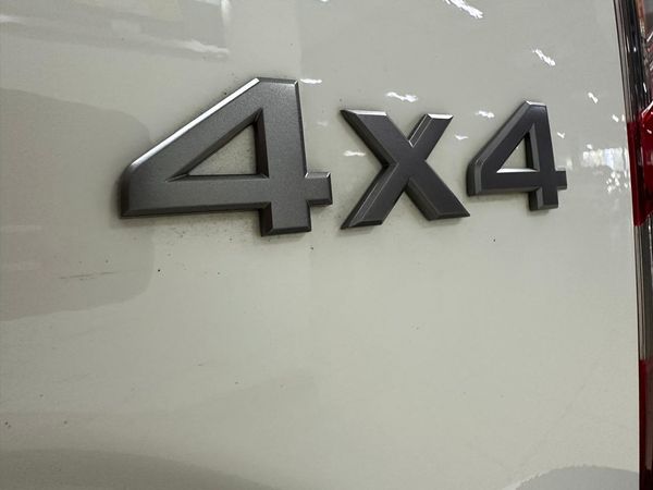 2026-Nissan-Navara-25DDTi-PRO-4X-Warrior-4x4-Double-Cab-Auto image:19