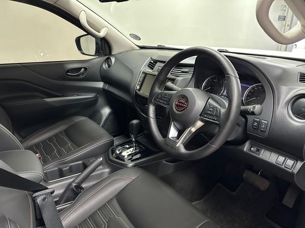 2026-Nissan-Navara-25DDTi-PRO-4X-Warrior-4x4-Double-Cab-Auto image:7