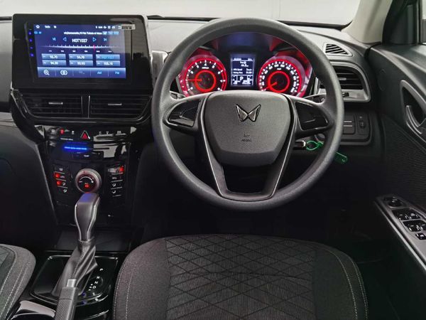 2026-Mahindra-XUV-3XO-12T-MX2-Auto image:13