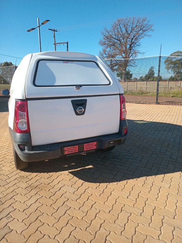 2017-Nissan-NP200-16-AC-Safety-Pack image:2