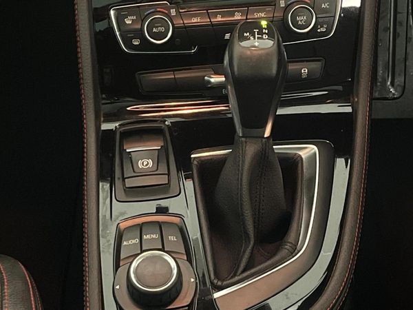 2016-BMW-2-Series-218i-Active-Tourer-M-Sport-Auto image:10
