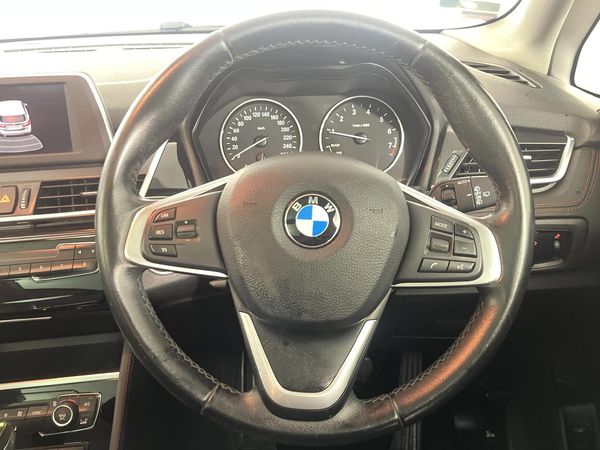 2016-BMW-2-Series-218i-Active-Tourer-M-Sport-Auto image:11