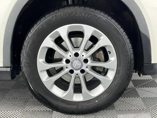 2016-Mercedes-Benz-GLA-220-CDI-Auto-4Matic image:5