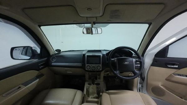 2012-Ford-Everest-30-TDCi-XLT image:10