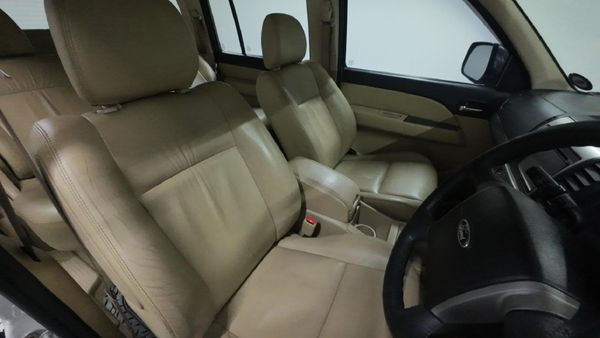 2012-Ford-Everest-30-TDCi-XLT image:11
