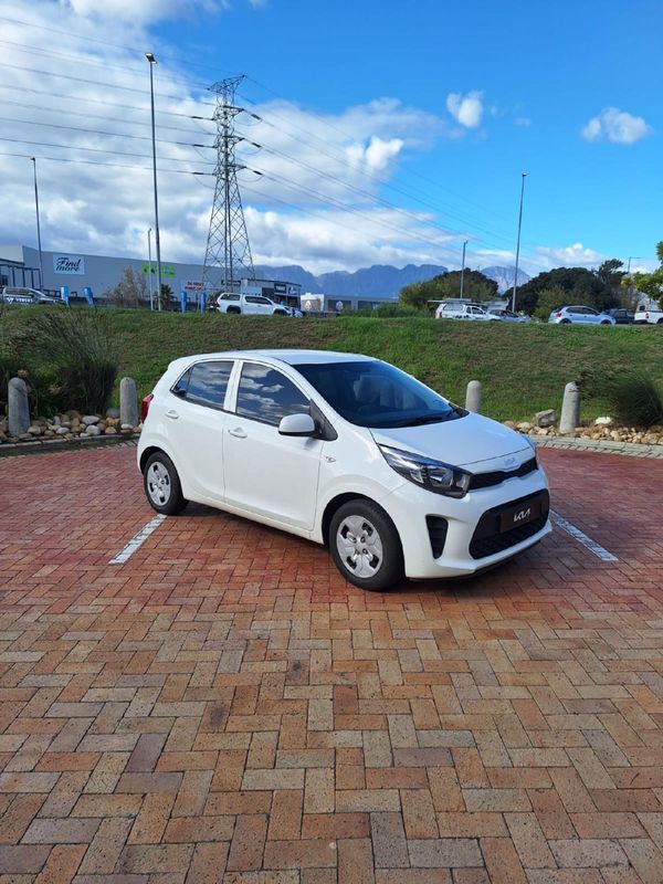 2023-Kia-Picanto-10-Street image:1