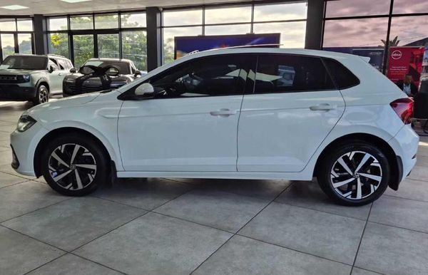 2022-Volkswagen-Polo-10-TSI-Life-Auto-DSG image:3