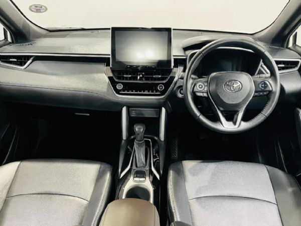 2025-Toyota-Corolla-Cross-18-XS image:17