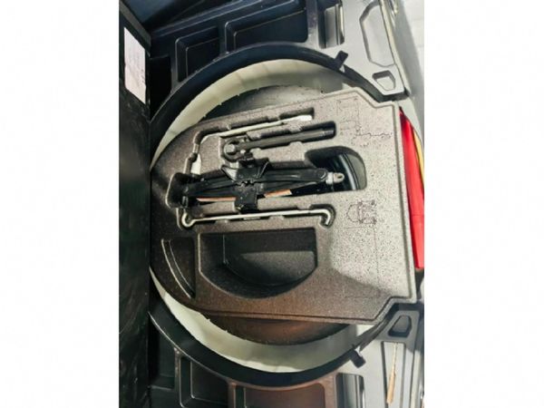 2025-Toyota-Corolla-Cross-18-XS image:22