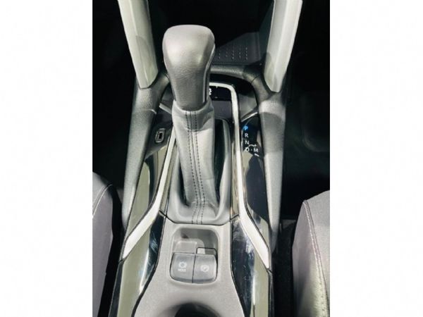 2025-Toyota-Corolla-Cross-18-XS image:5