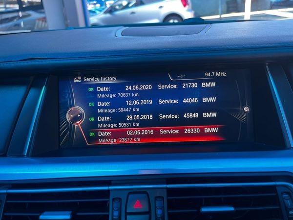 2015-BMW-7-Series-750Li-M-Sport image:16