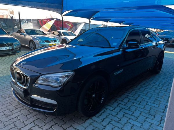 2015-BMW-7-Series-750Li-M-Sport image:3