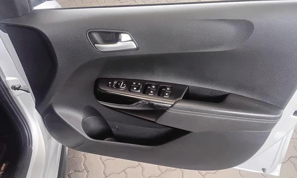 2023-Kia-Picanto-12-X-Line-Auto image:15
