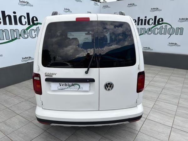 2019-Volkswagen-Caddy-7-SEATER-Alltrack-20-TDI-Auto-103kwDiesel image:9