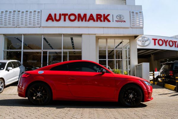 2015-Audi-TT-Coupe-20-TFSI-quattro-Auto image:25