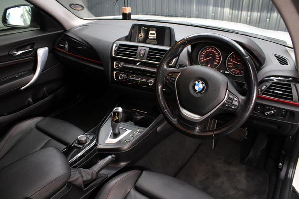 2016-BMW-2-Series-220i-Coupe-Sport-Auto image:8