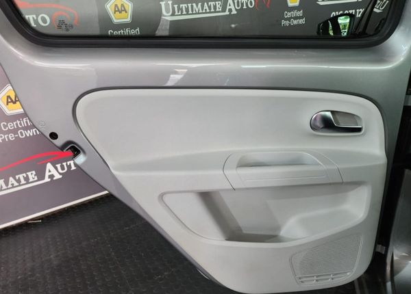 2017-Volkswagen-Up-Move-Up-10-5-dr image:21