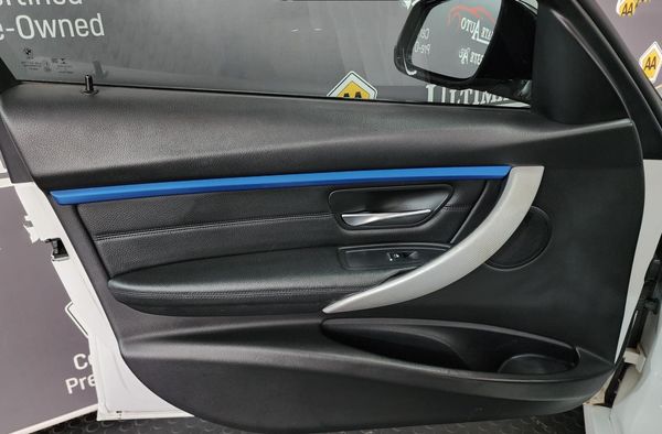 2018-BMW-3-Series-318i-M-Sport-Auto image:21