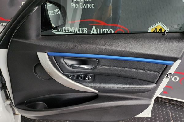 2018-BMW-3-Series-318i-M-Sport-Auto image:29