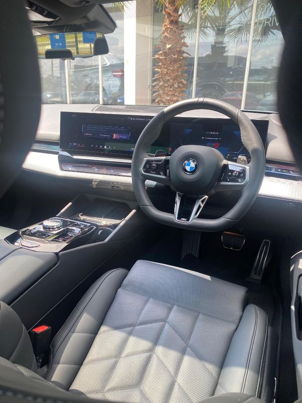 2025-BMW-5-Series-520d-M-Sport-Pro image:16