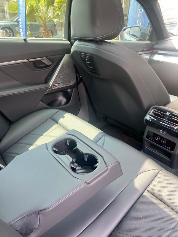 2025-BMW-5-Series-520d-M-Sport-Pro image:25