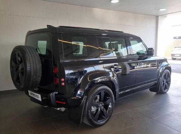 2025-Land-Rover-Defender-110-D350-X-Dynamic-HSE image:4