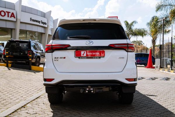 2025-Toyota-Fortuner-28-GD-6-4x4-VX-Auto image:5