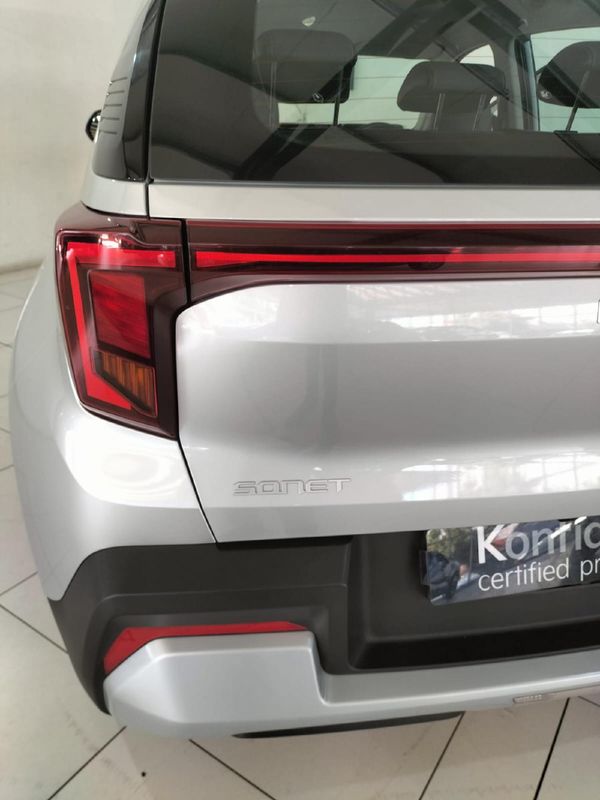 2024-Kia-Sonet-15-LX image:8