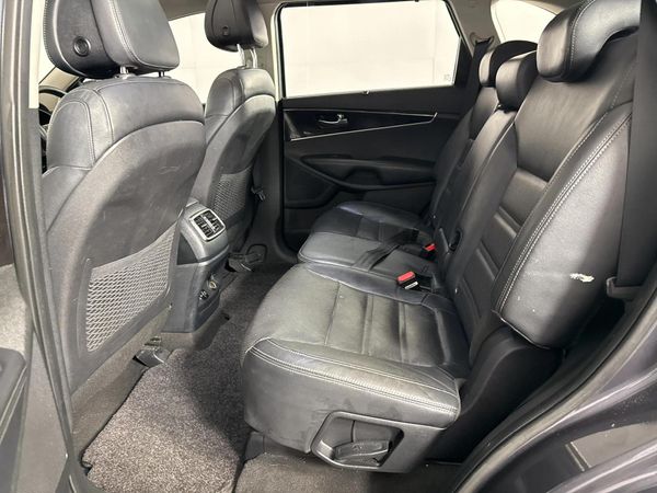 2016-Kia-Sorento-22D-AWD-Auto-7-seat-EX image:3