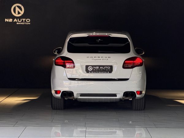 2014-Porsche-Cayenne-GTS-Auto image:5
