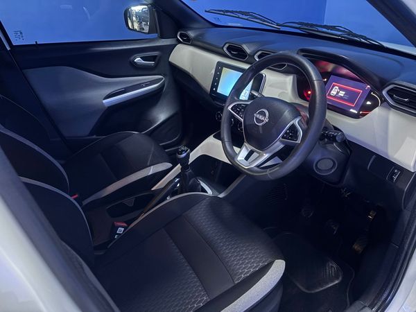 2023-Nissan-Magnite-10-Acenta image:10