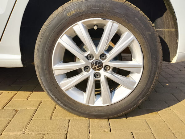 2024-Volkswagen-Polo-Vivo-16-AUTOMATIC image:13