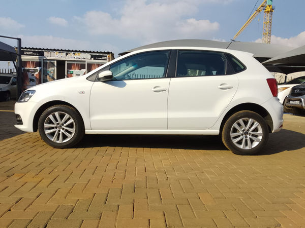 2024-Volkswagen-Polo-Vivo-16-AUTOMATIC image:4