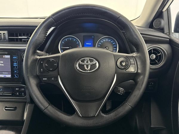2019-Toyota-Corolla-18-Exclusive image:11