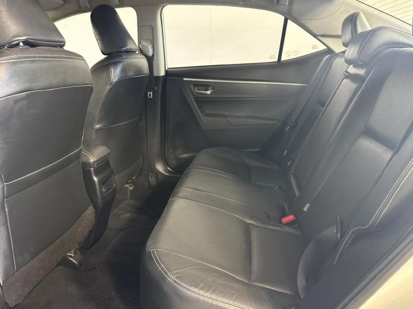 2019-Toyota-Corolla-18-Exclusive image:3