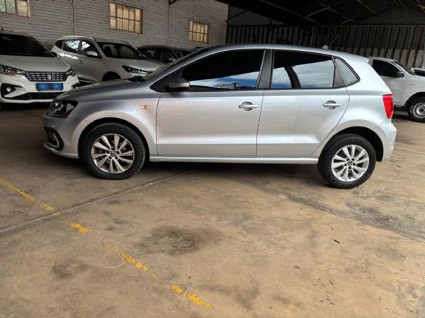 2024-Volkswagen-Polo-Vivo-16-Comfortline-Auto-5-dr image:6