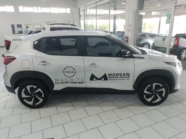2025-Nissan-Magnite-10-Visia-AMT image:3