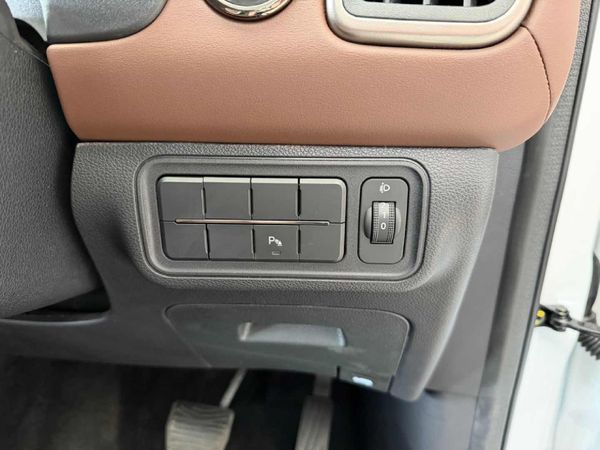 2026-Mahindra-Scorpio-N-22D-4X4-Auto-Z8l image:13