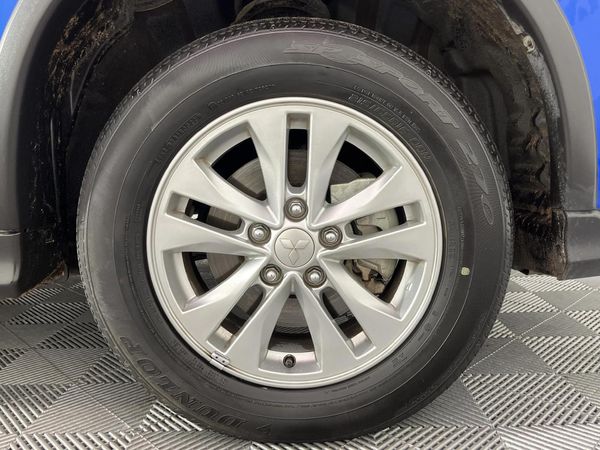 2023-Mitsubishi-ASX-20-ES image:2
