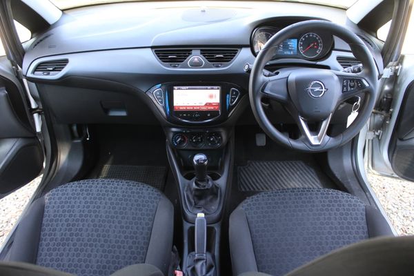 2015-Opel-Corsa-10T-EcoFlex-Enjoy-5-dr-85kW image:16