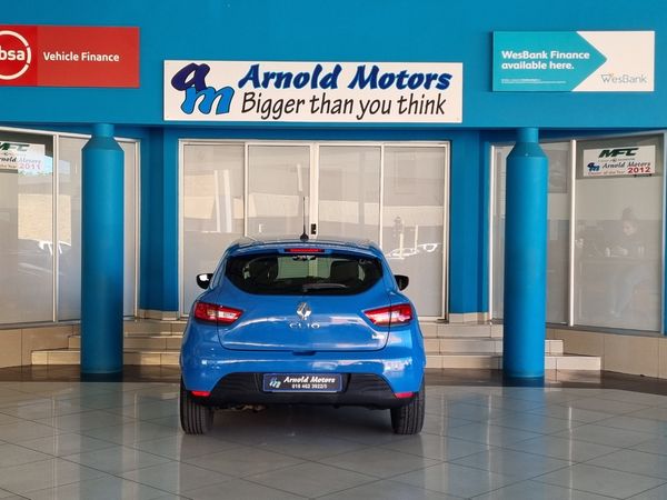 2015-Renault-Clio-IV-900T-Dynamique-5-dr-66kW image:6