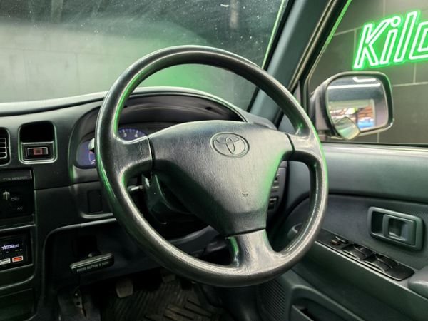 2002-Toyota-Hilux-2700i-Raider-Raised-Body-Double-Cab image:9