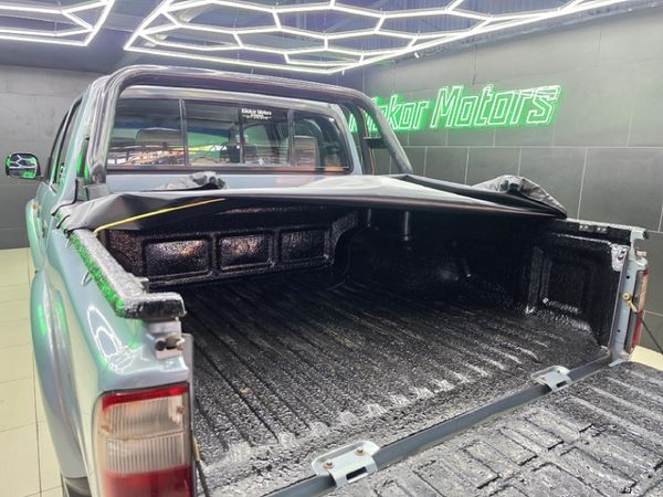 2002-Toyota-Hilux-2700i-Raider-Raised-Body-Double-Cab image:6