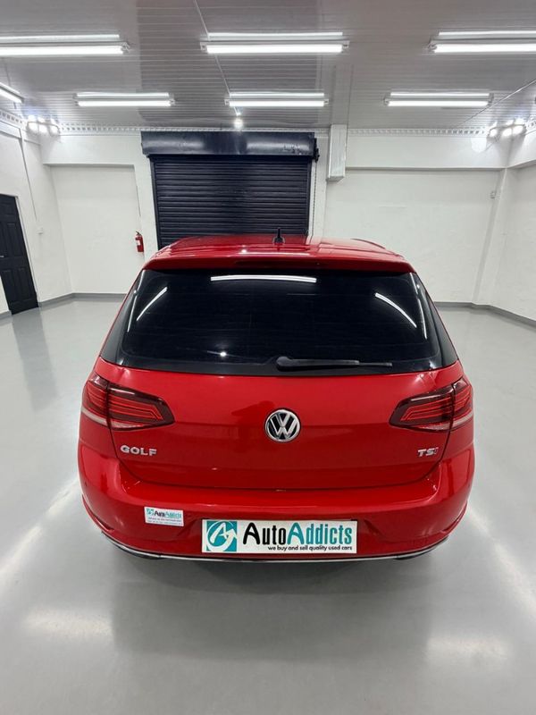 2017-Volkswagen-Golf-VII-14-TSI-Comfortline-Auto image:2