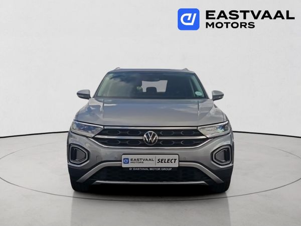2024-Volkswagen-T-Roc-14-TSI-Design-Auto image:1